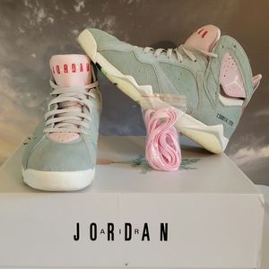 Air Jordan 7 Retro SE ‘Hare 2.0’ Mens Shoes